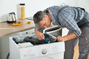 Chung-toi-chuyen-cung-cap-dich-vu-sua-chua-may-giat-inverter-tai-nha