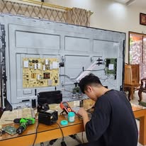 Co-nhieu-cach-cap-nhat-phan-mem-tivi-tai-nha-ma-khong-can-den-tho-ky-thuat